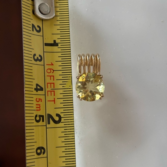 14k Peridot Pendant - Picture 5 of 6